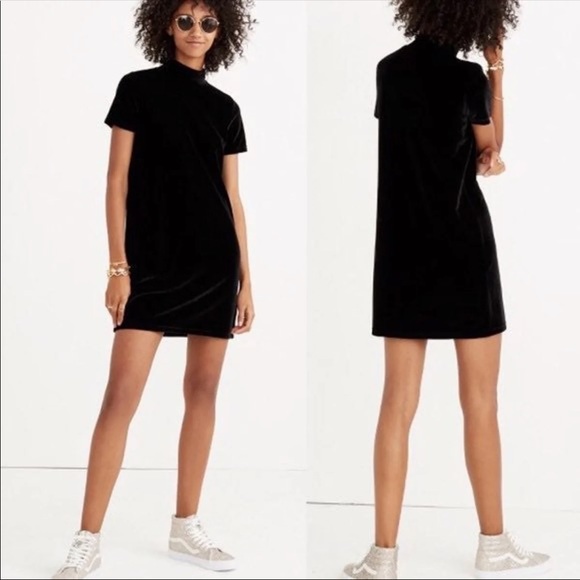 Madewell Dresses & Skirts - Madewell black velvet short sleeve mini dress M